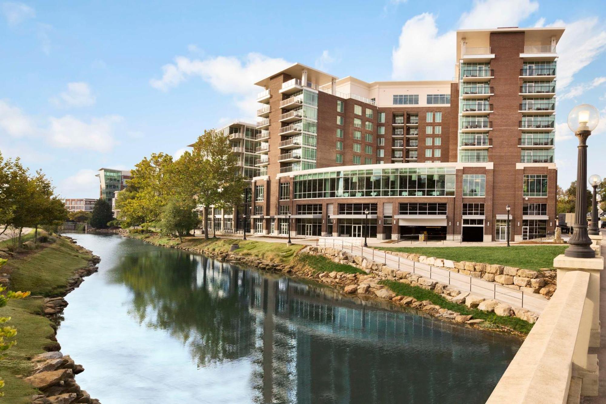 Embassy Suites By Hilton Greenville Downtown Riverplace Exterior photo